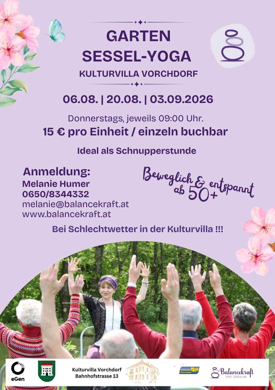 Melanie Humer mit Sesselyoga-Gruppe